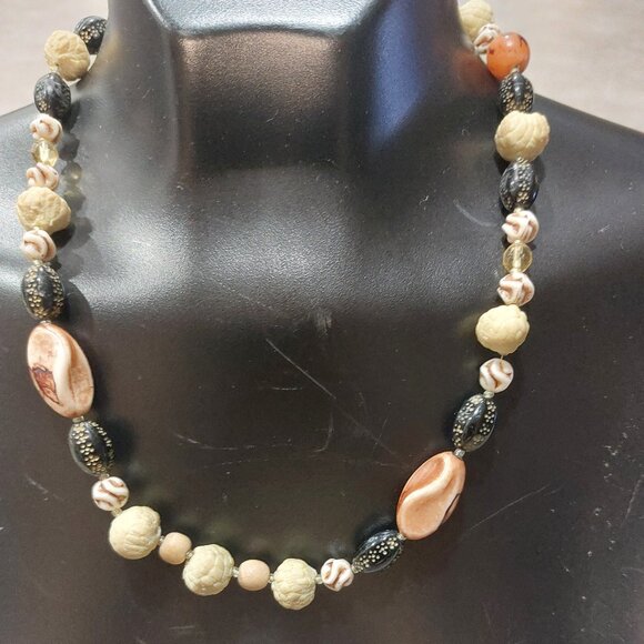 FASHION JEWELRY Women's Single Strand Multicolors Textured Beads Ivory Brown Tan - Picture 5 of 5